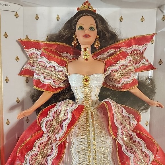 Happy Holidays 1997 10th Anniversary Special Edition Barbie Doll Mattel #17832 - Picture 2 of 11